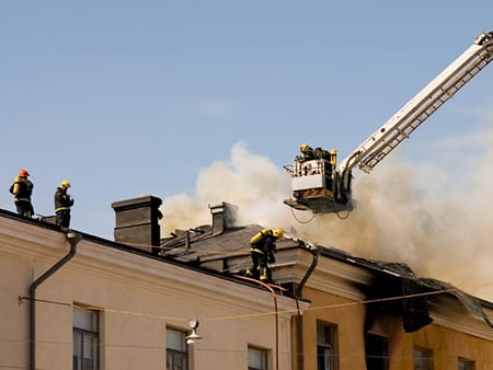 bombeiros-telhado